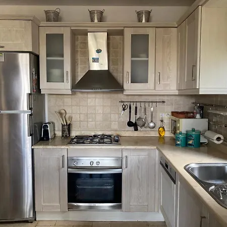 Дом отдыха Amazing Home With Three Bedroom , Center Of Yalikavak Бодрум