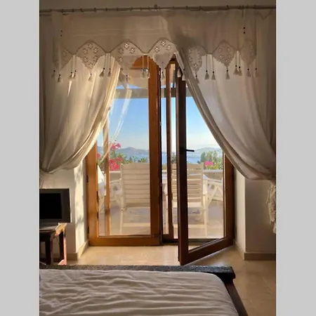 Amazing Home With Three Bedroom , Center Of Yalikavak بيت للعطل